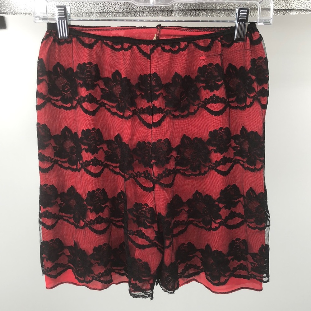 Vintage 1960s Red & Black Lace Overlay Nylon Pettipants Shorts Size Medium